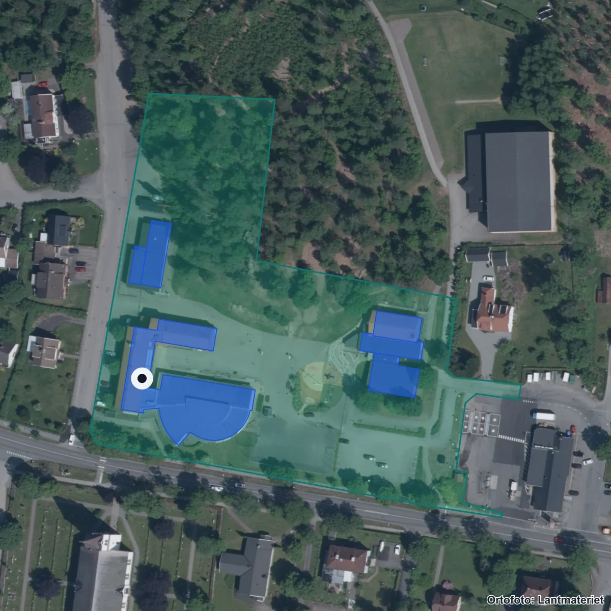 Flygbild över Vrigstad skola, ortofoto från Lantmäteriet