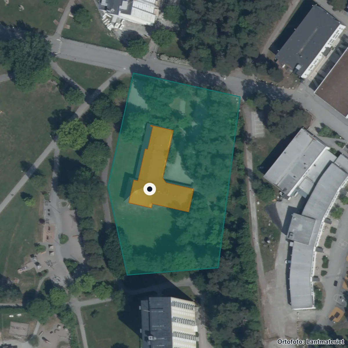 Flygbild över Brunnsängskolan, ortofoto från Lantmäteriet