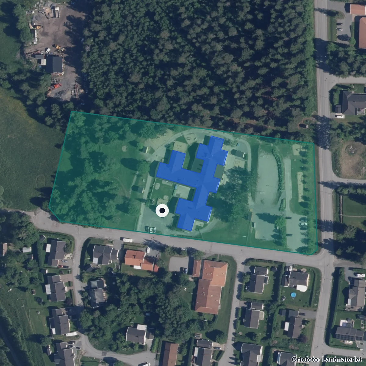 Flygbild över Prästbordets skola, ortofoto från Lantmäteriet