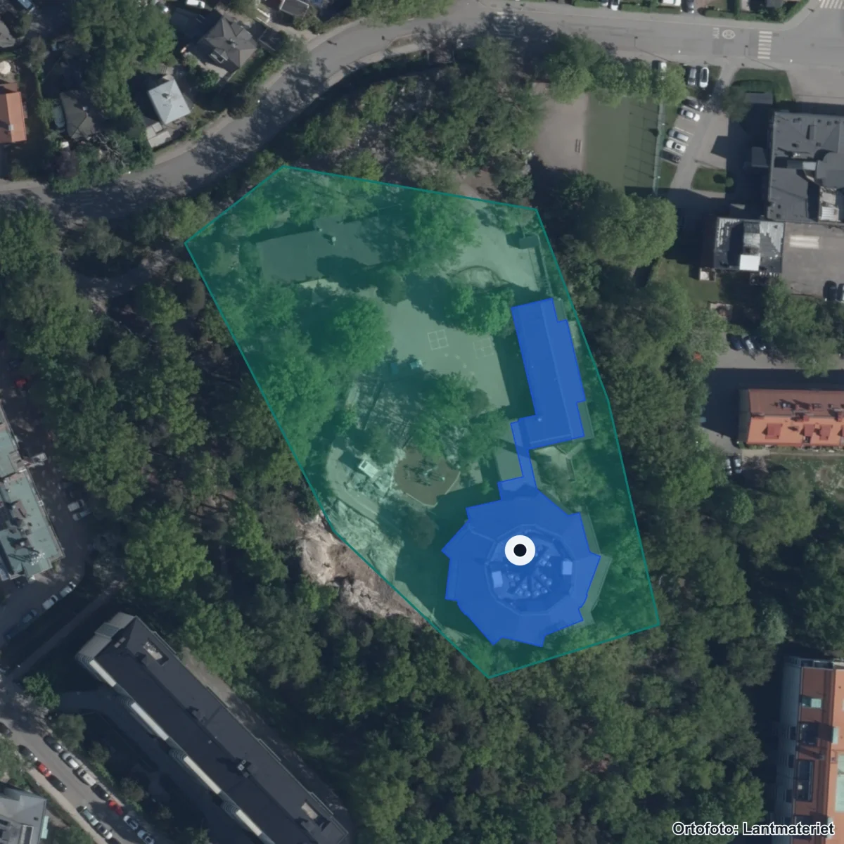 Flygbild över Ekensbergsskolan, ortofoto från Lantmäteriet