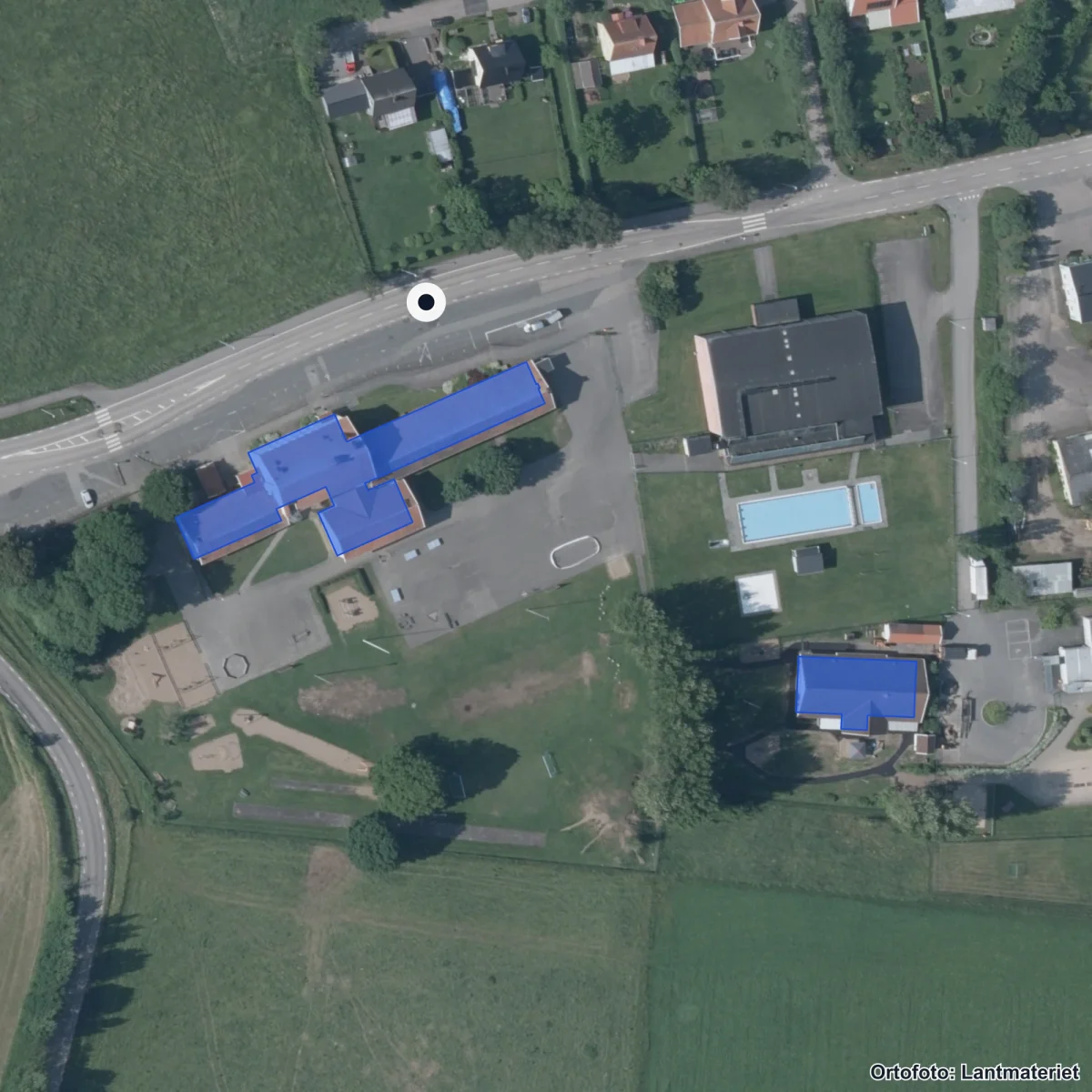 Flygbild över Vessigebroskolan, ortofoto från Lantmäteriet