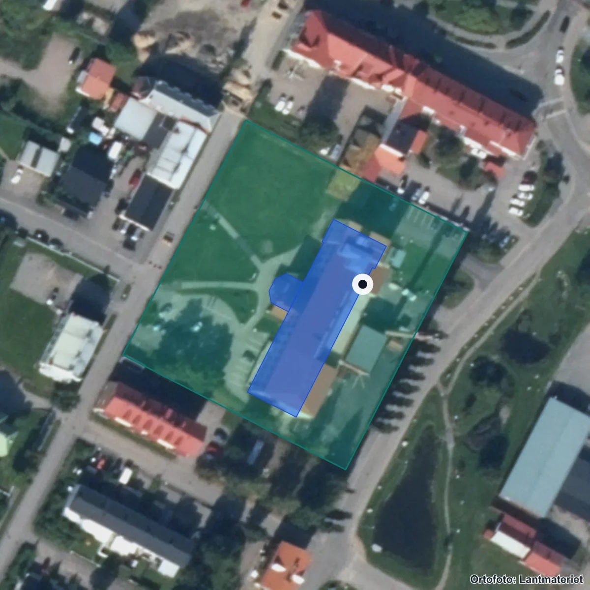 Flygbild över Friskolan Vintergatan, ortofoto från Lantmäteriet