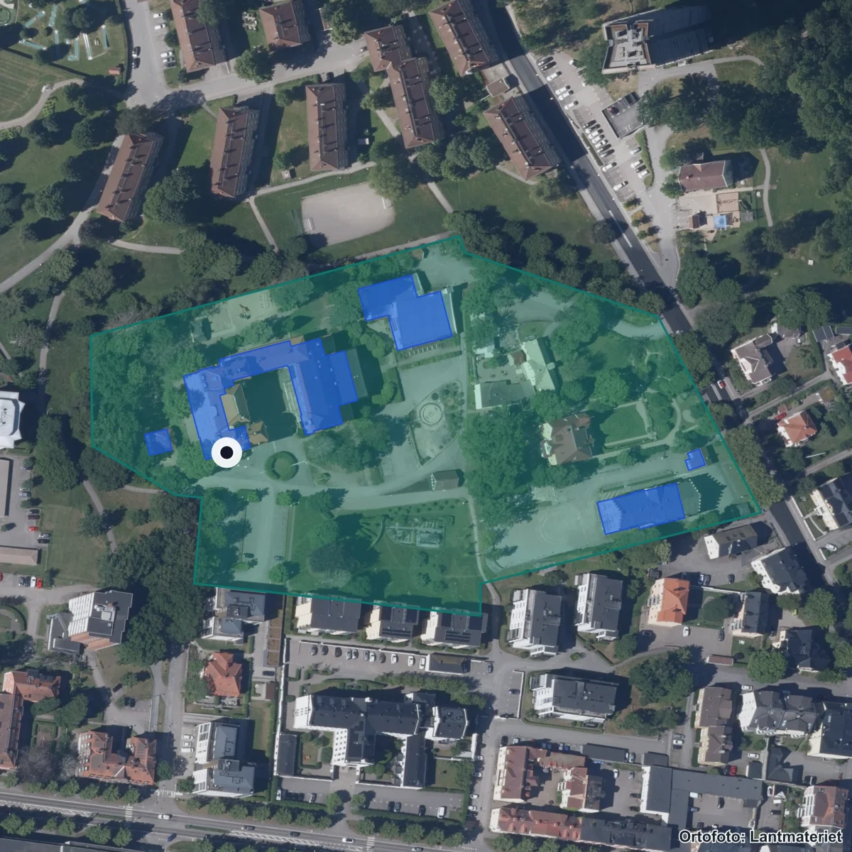 Flygbild över Ringsbergskolan, ortofoto från Lantmäteriet