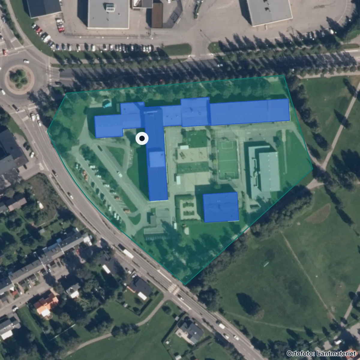 Flygbild över Parkskolan, ortofoto från Lantmäteriet