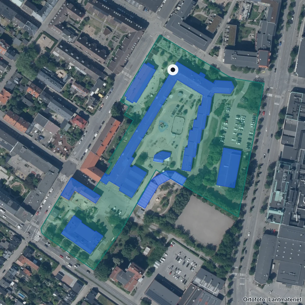 Flygbild över Sofielundsskolan, ortofoto från Lantmäteriet