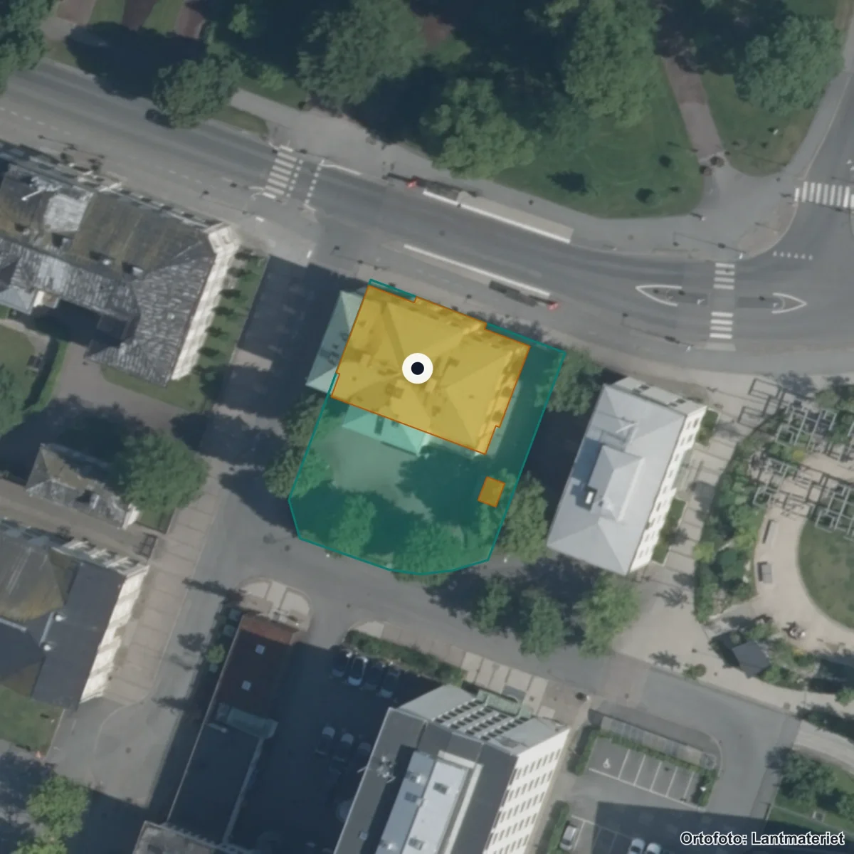 Flygbild över Affärsgymnasiet Jönköping, ortofoto från Lantmäteriet