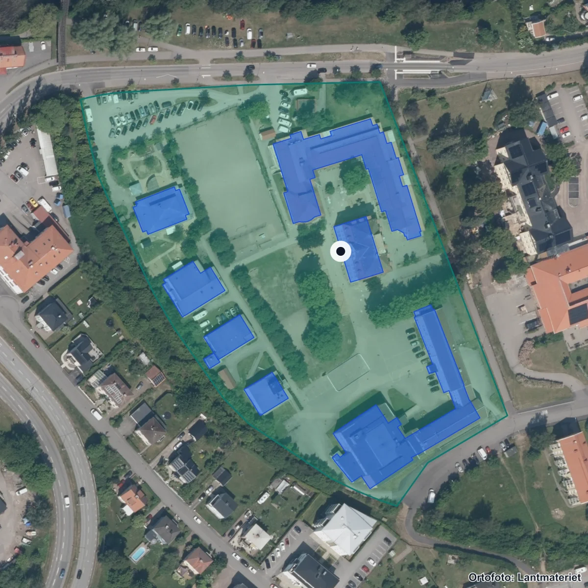 Flygbild över Grundsärskolan, ortofoto från Lantmäteriet