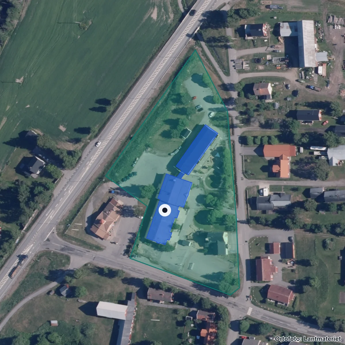 Flygbild över Sörmjöle skola, ortofoto från Lantmäteriet