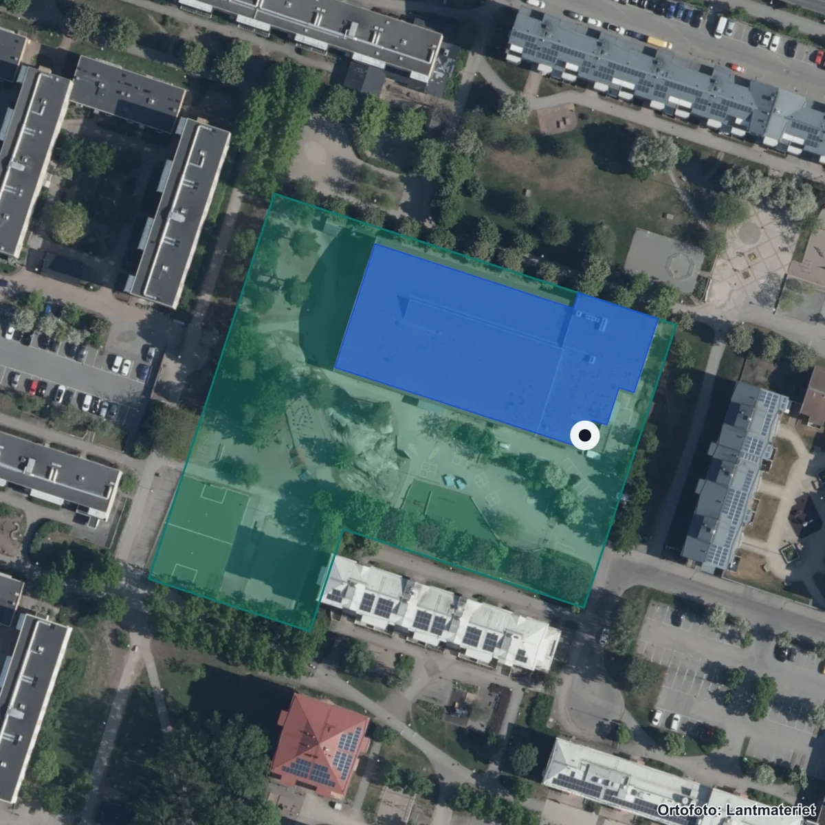 Flygbild över Askebyskolan, ortofoto från Lantmäteriet