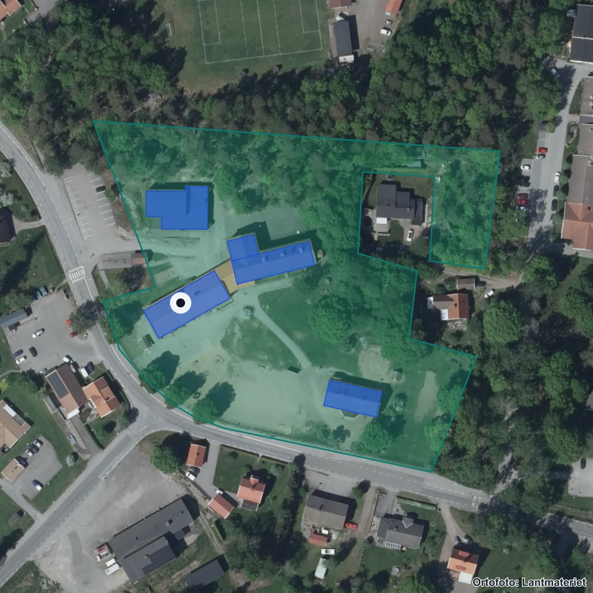 Flygbild över Ullervads skola, ortofoto från Lantmäteriet