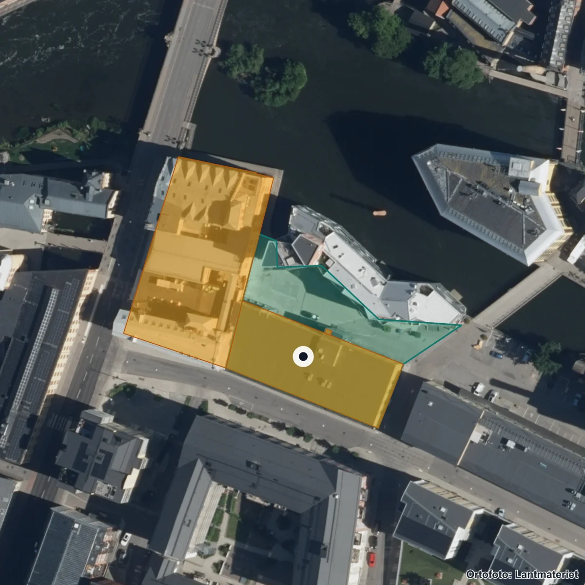 Flygbild över Fria Läroverken Norrköping, ortofoto från Lantmäteriet