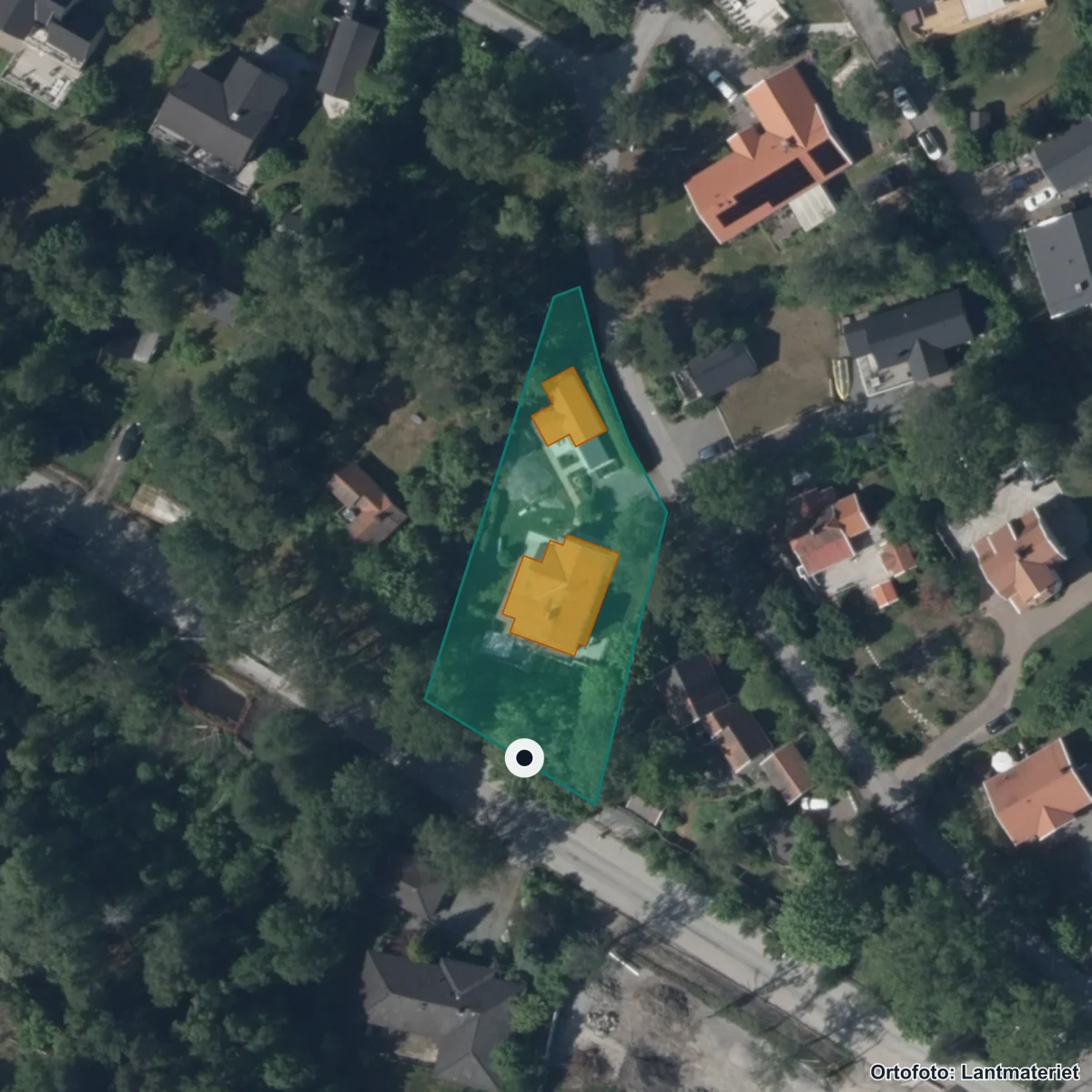 Flygbild över Resarö skola, ortofoto från Lantmäteriet