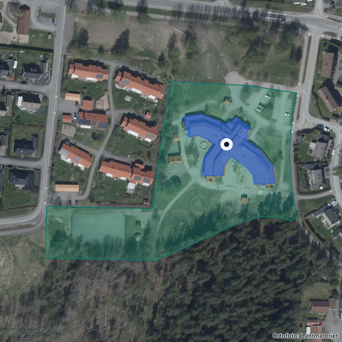 Flygbild över Tuggeliteskolan, ortofoto från Lantmäteriet