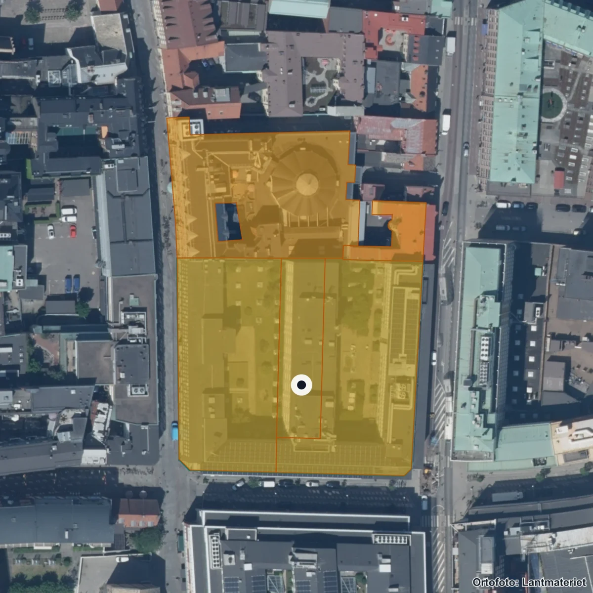 Flygbild över Malmö Idrottsgrundskola, ortofoto från Lantmäteriet