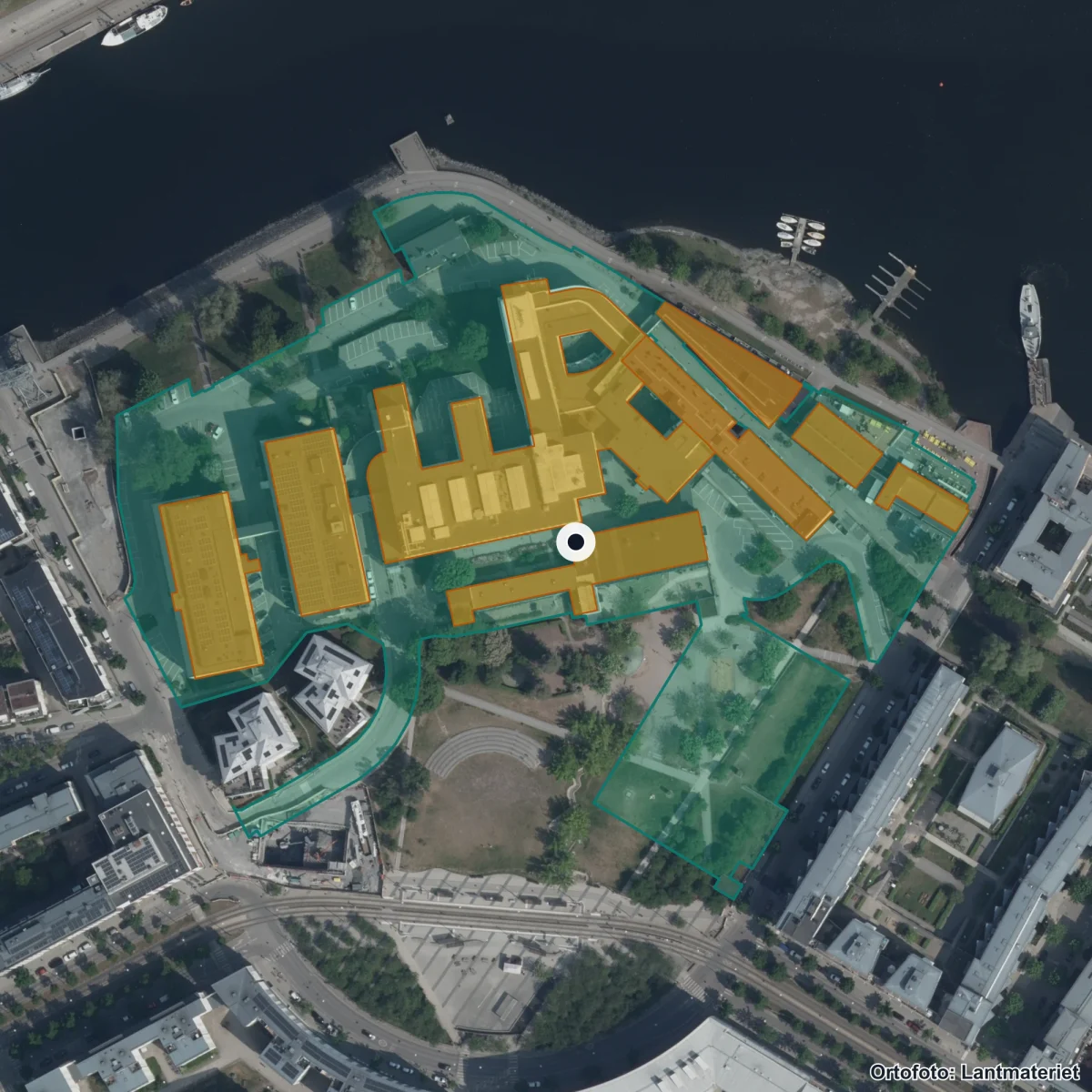 Flygbild över Vittra Luma Park, ortofoto från Lantmäteriet