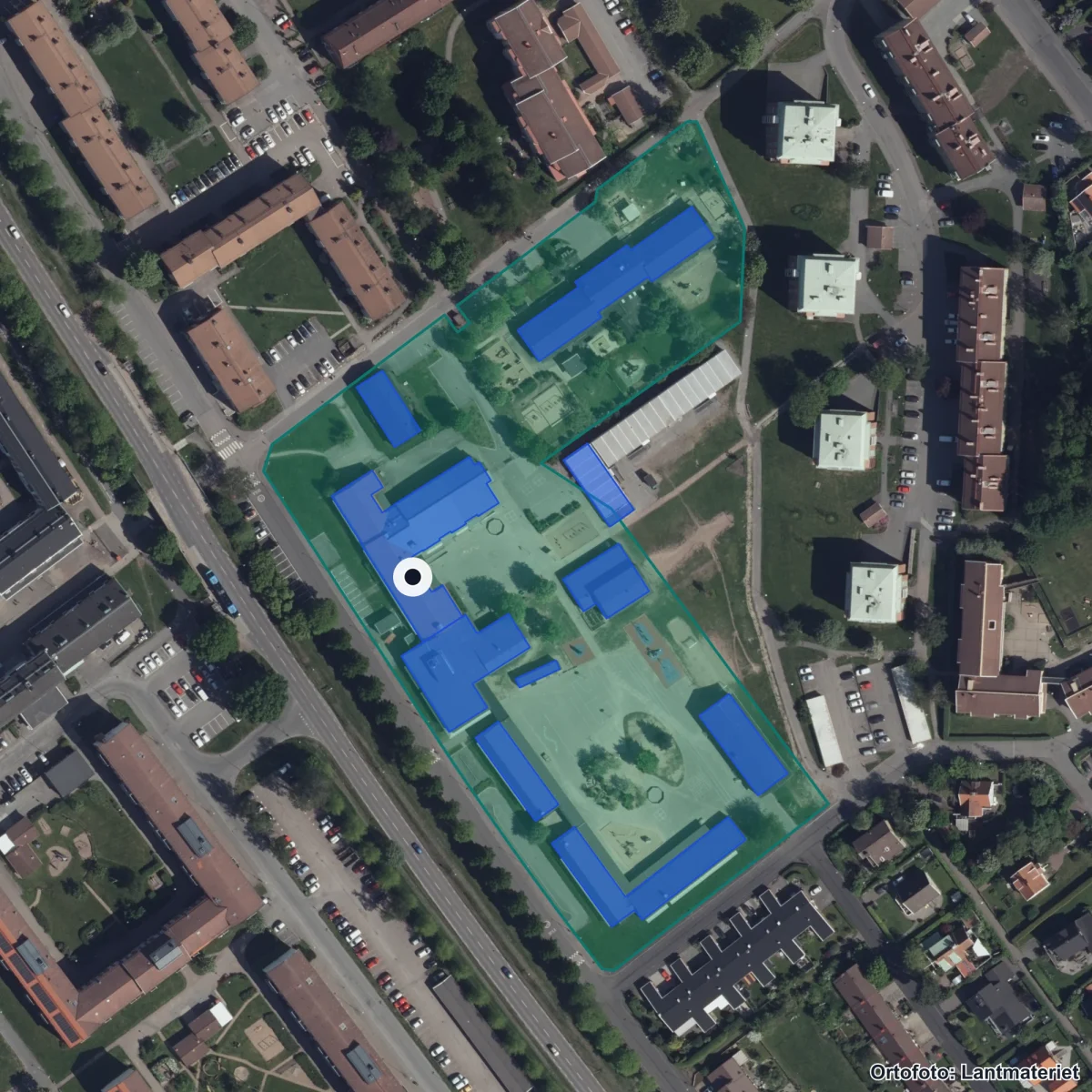 Flygbild över Bosgårdsskolan, ortofoto från Lantmäteriet