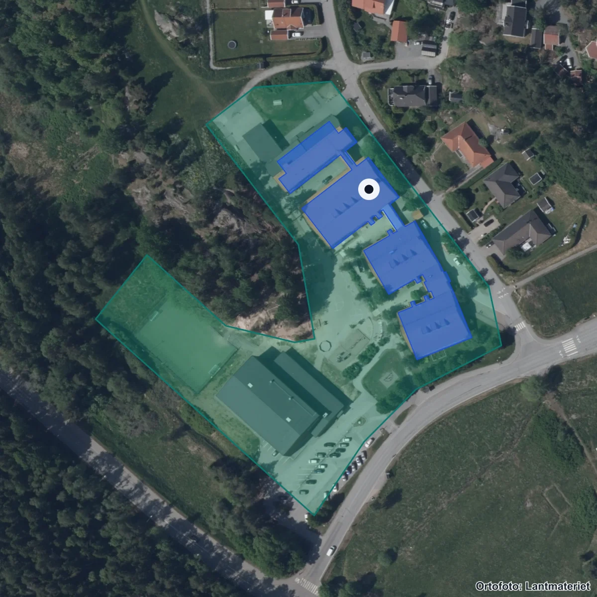 Flygbild över Skärgårdsstadsskolan, ortofoto från Lantmäteriet