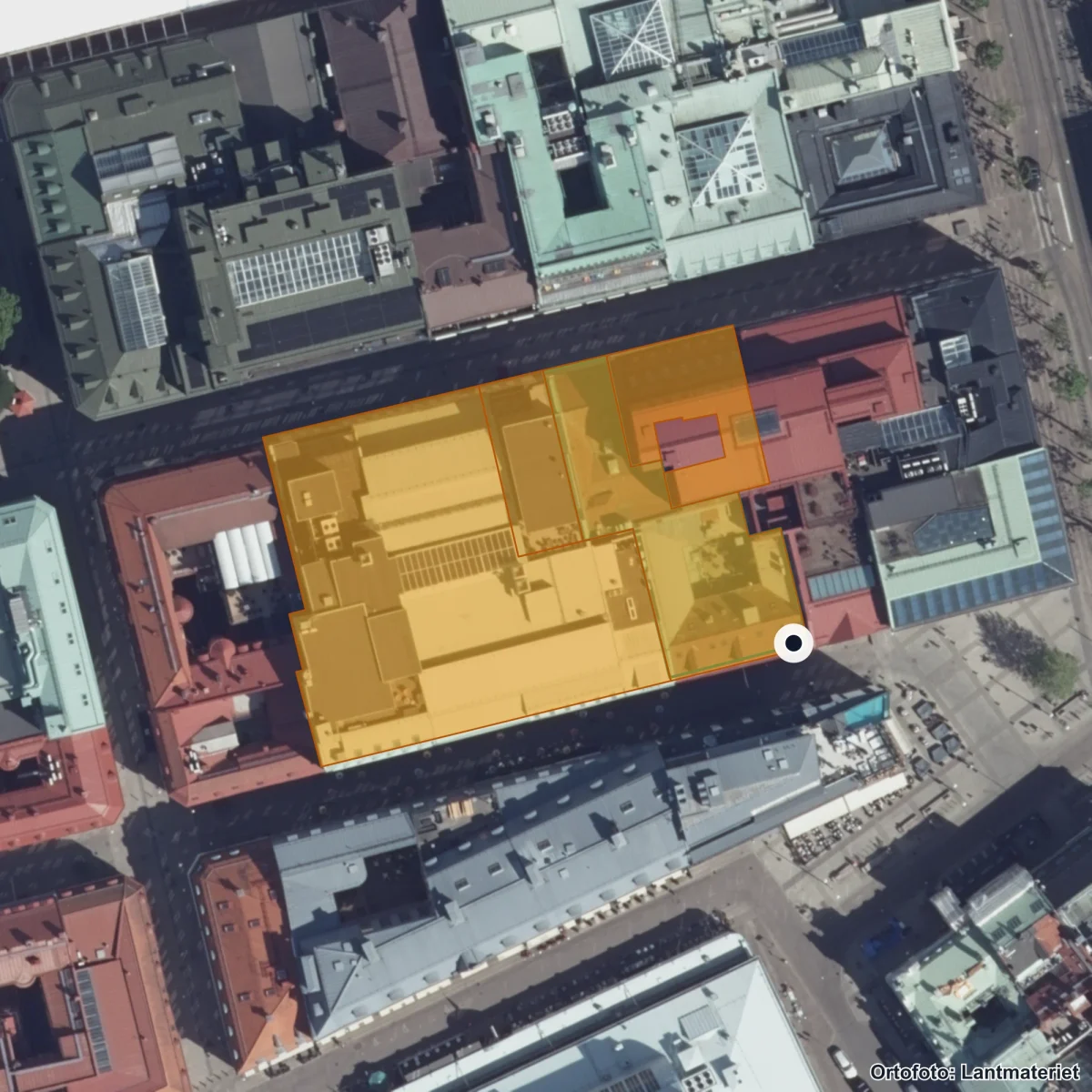 Flygbild över KLARA Teoretiska Gymnasium Göteborg Vallgatan, ortofoto från Lantmäteriet