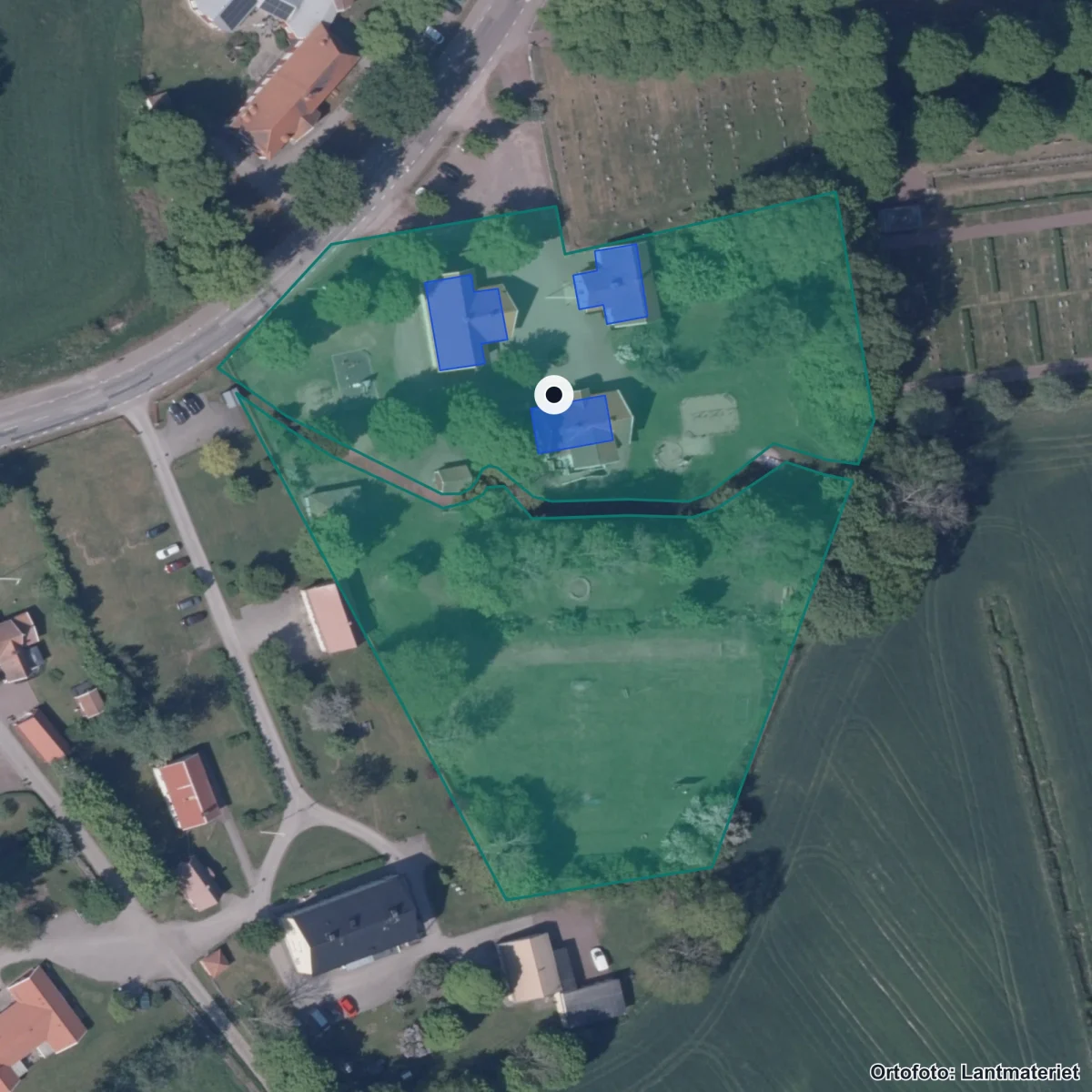 Flygbild över Skytteanska skolan, ortofoto från Lantmäteriet