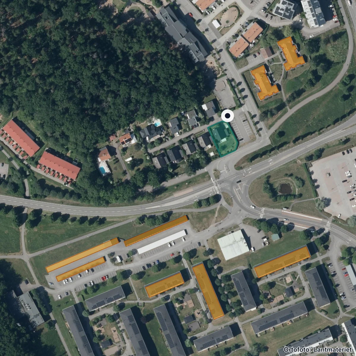 Flygbild över Montessori Mondial Linköping, ortofoto från Lantmäteriet