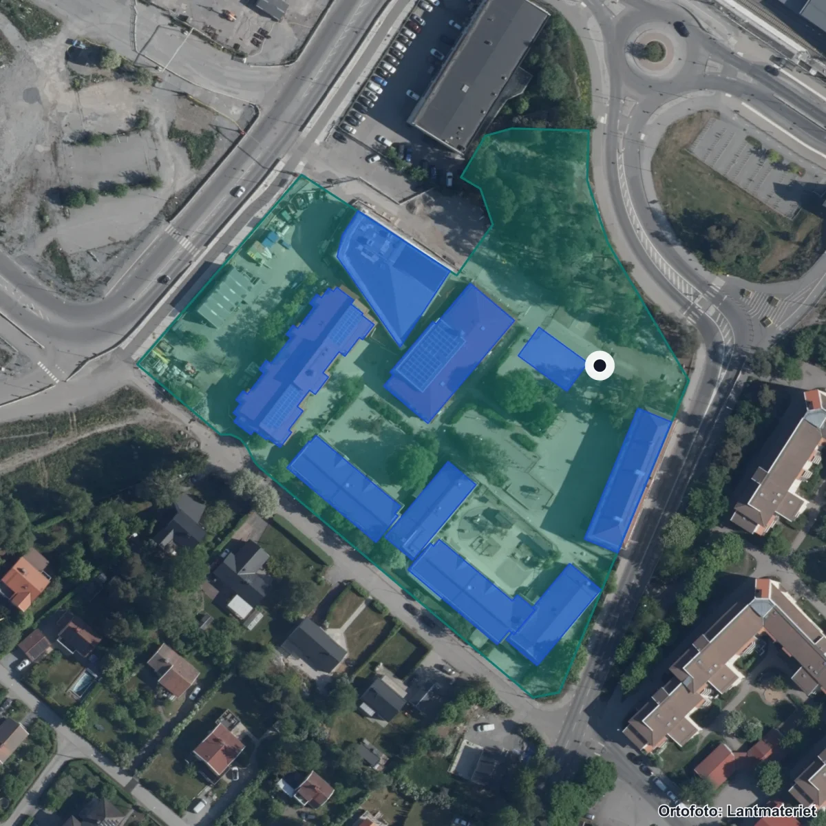Flygbild över Barkarbyskolan, ortofoto från Lantmäteriet