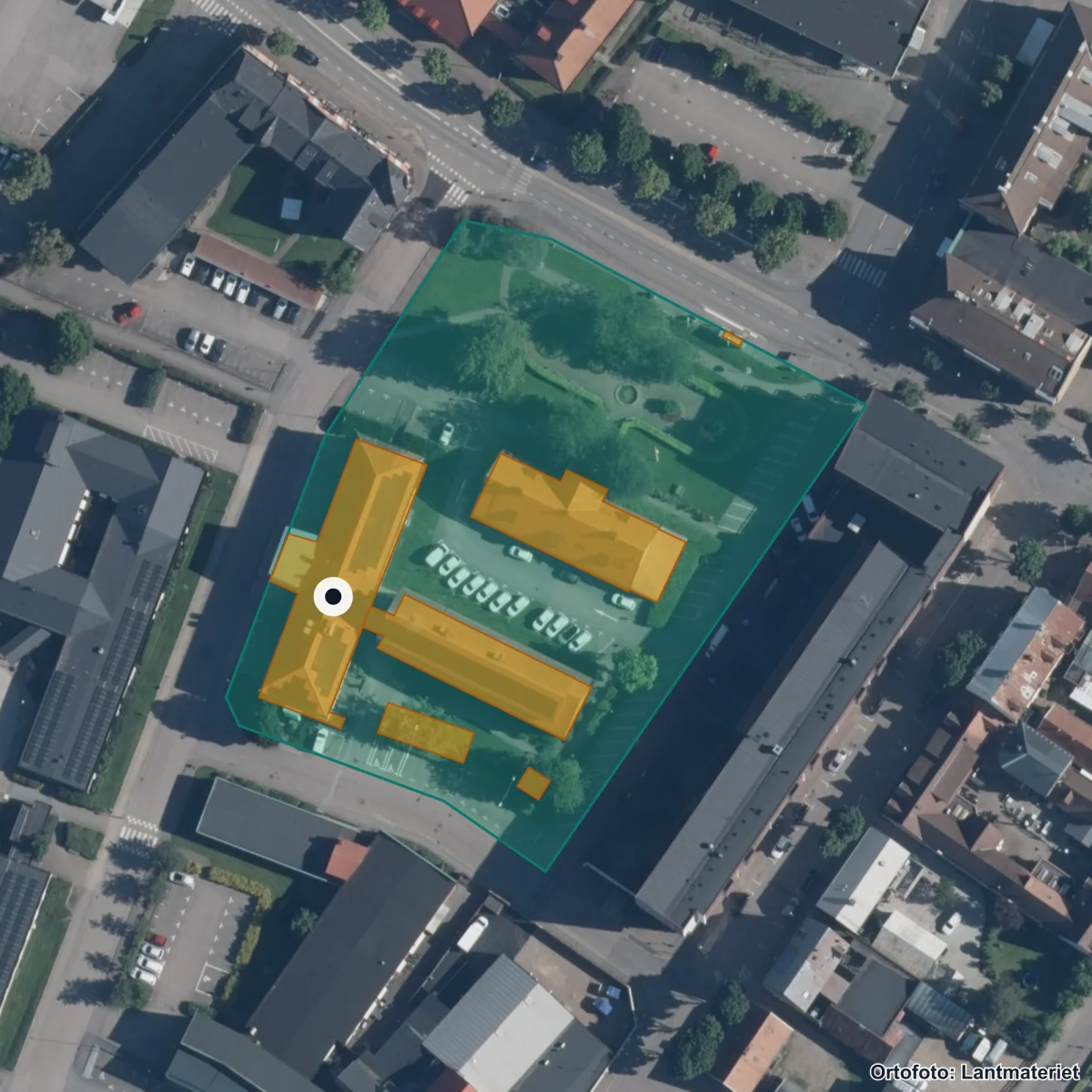 Flygbild över Central elevvårdsenhet, ortofoto från Lantmäteriet