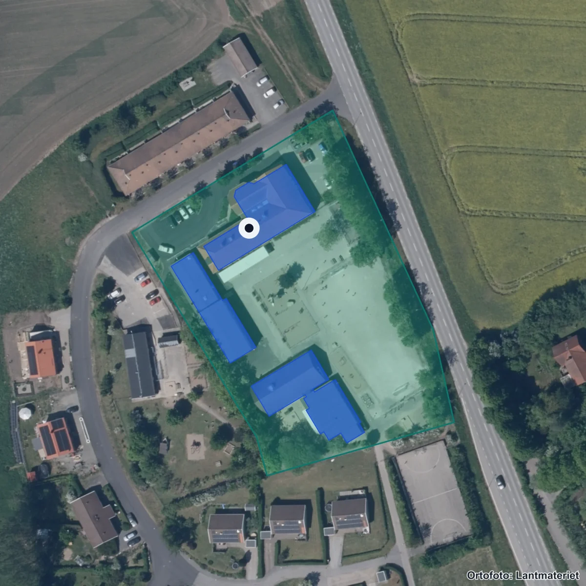 Flygbild över Sövestads skola, ortofoto från Lantmäteriet