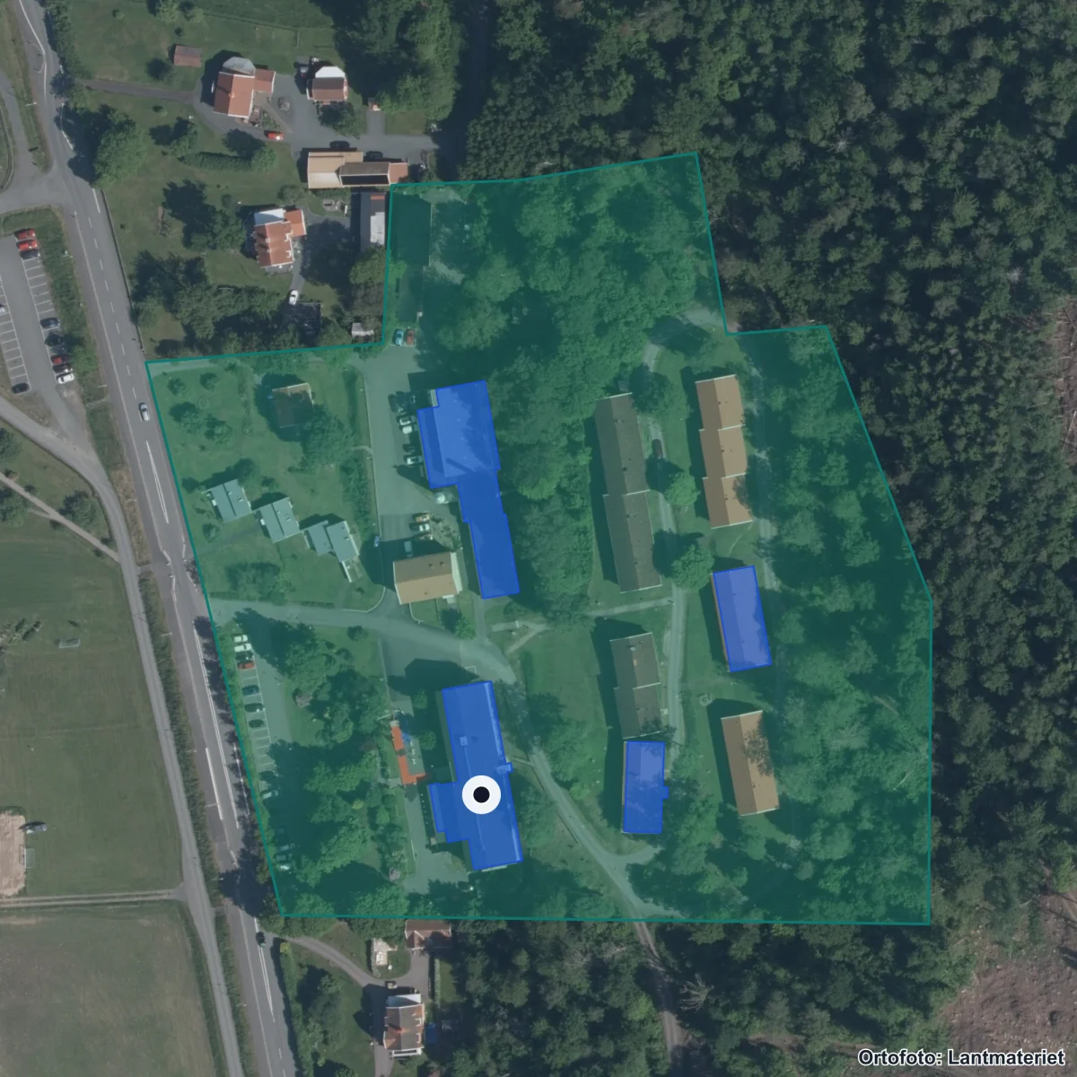 Flygbild över Tenhults naturbruksgymnasium, ortofoto från Lantmäteriet