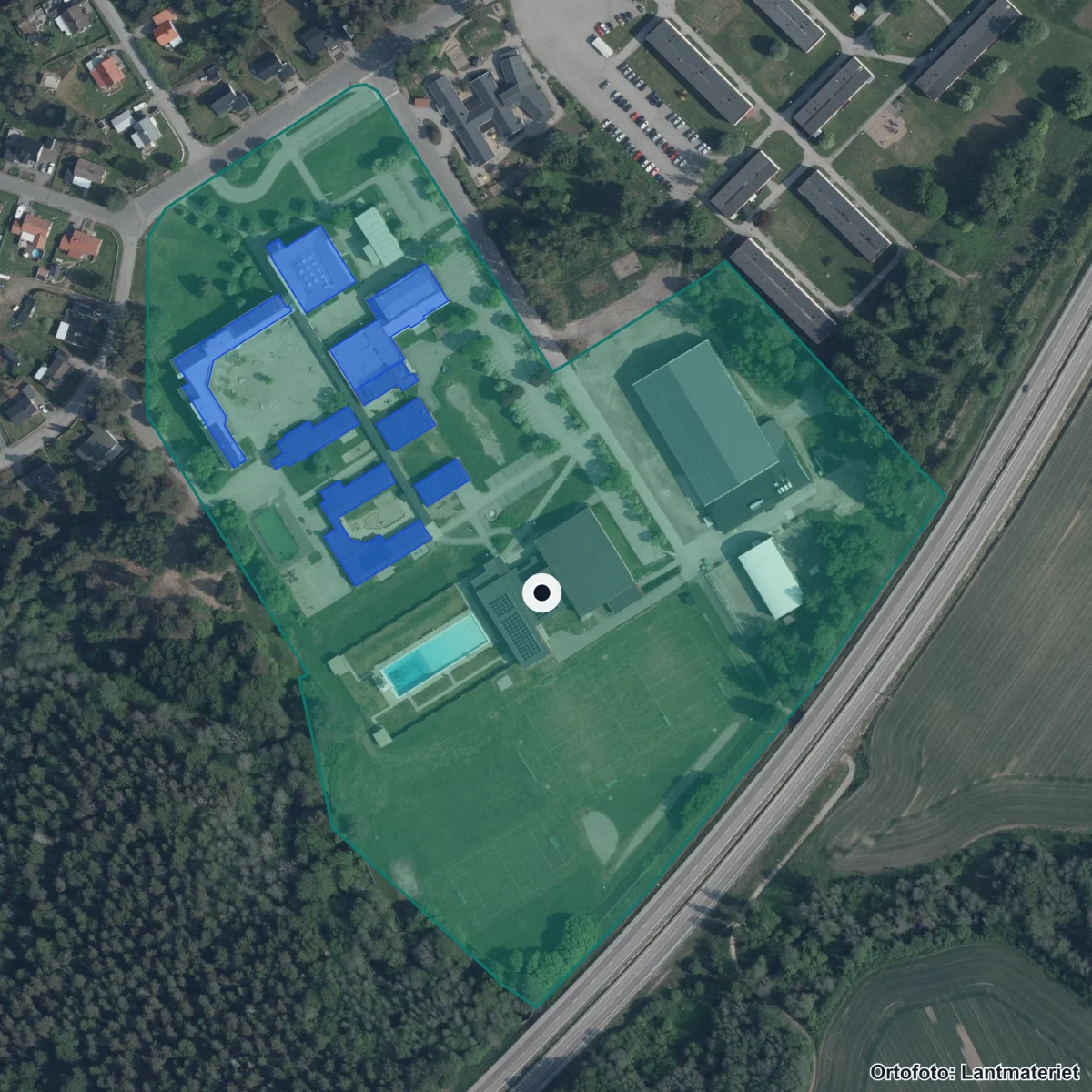 Flygbild över Sofiedalskolan, ortofoto från Lantmäteriet
