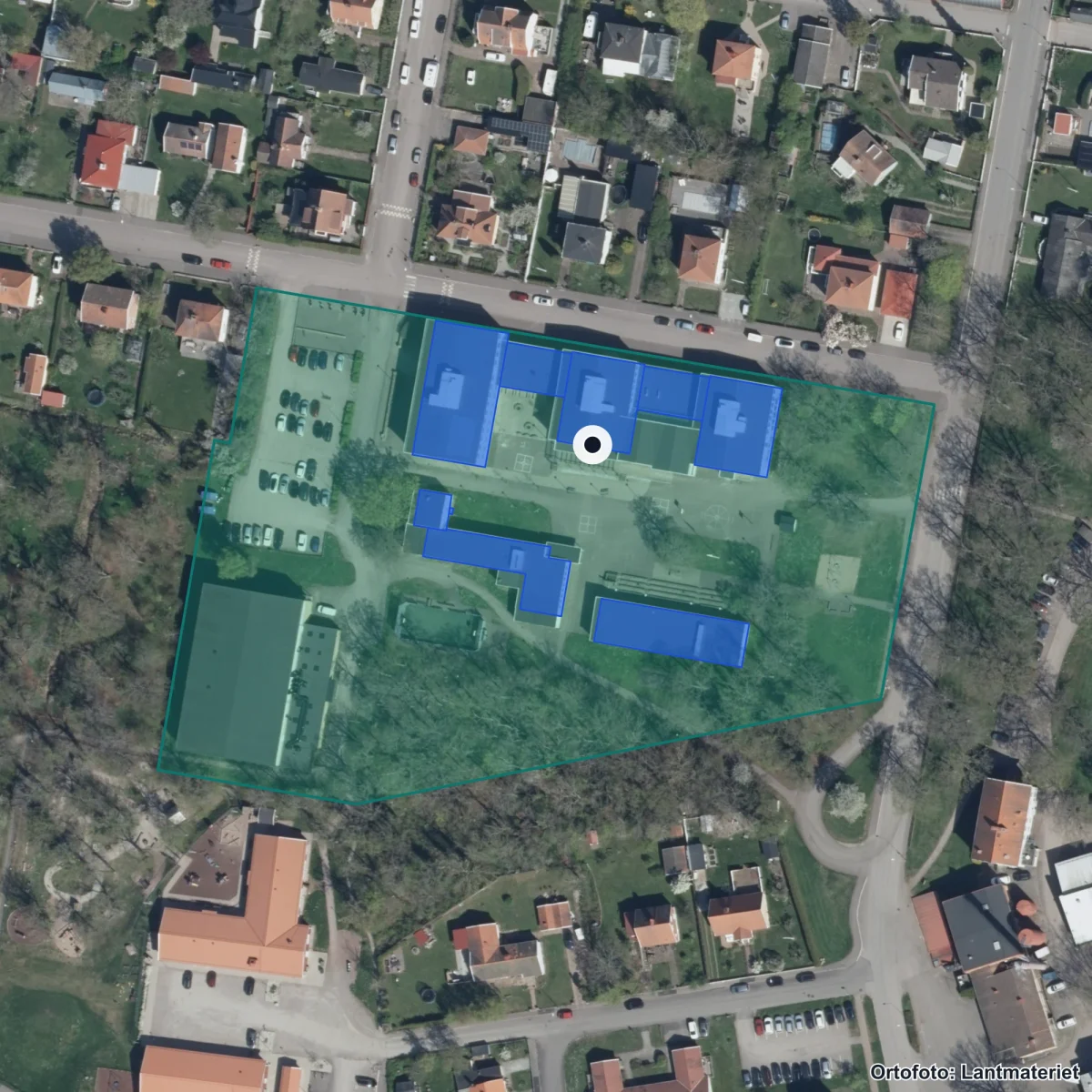 Flygbild över Slottsskolan, ortofoto från Lantmäteriet