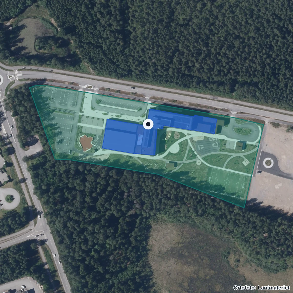 Flygbild över Hagavikskolan, ortofoto från Lantmäteriet