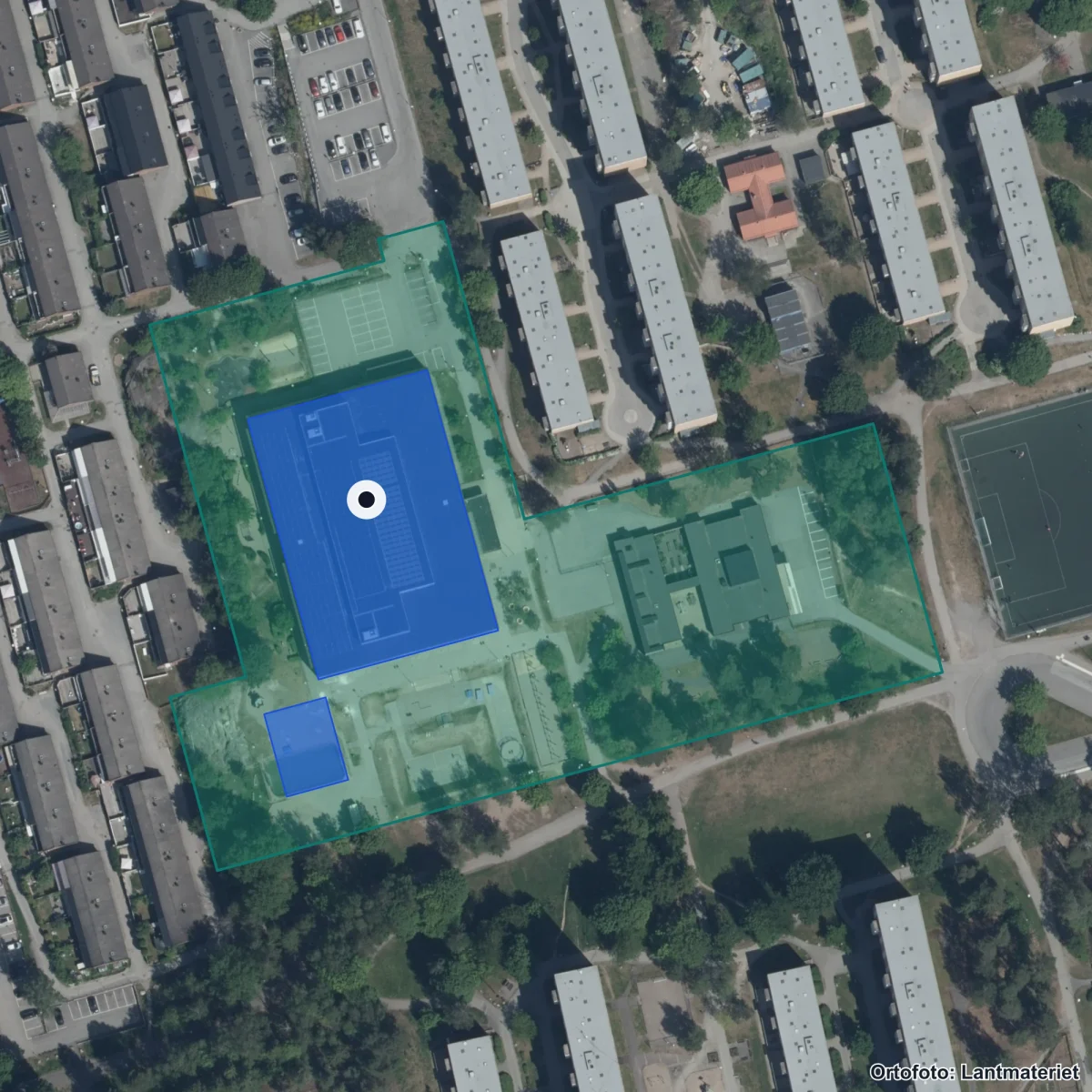 Flygbild över Hovsjöskolan, ortofoto från Lantmäteriet