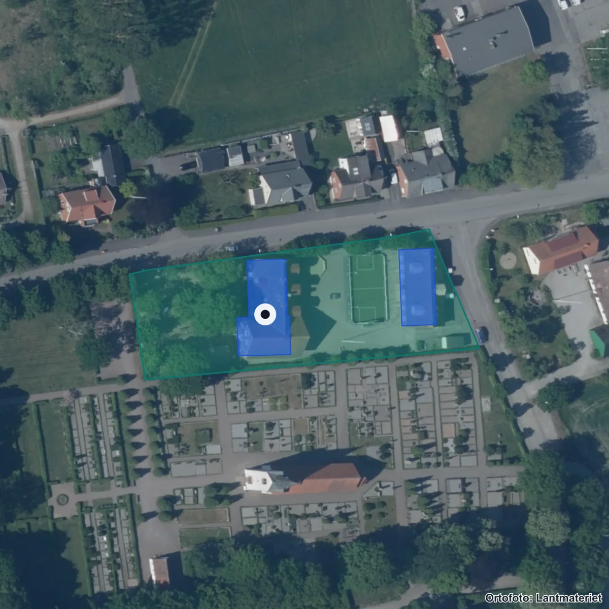 Flygbild över Kyrkheddinge skola, ortofoto från Lantmäteriet