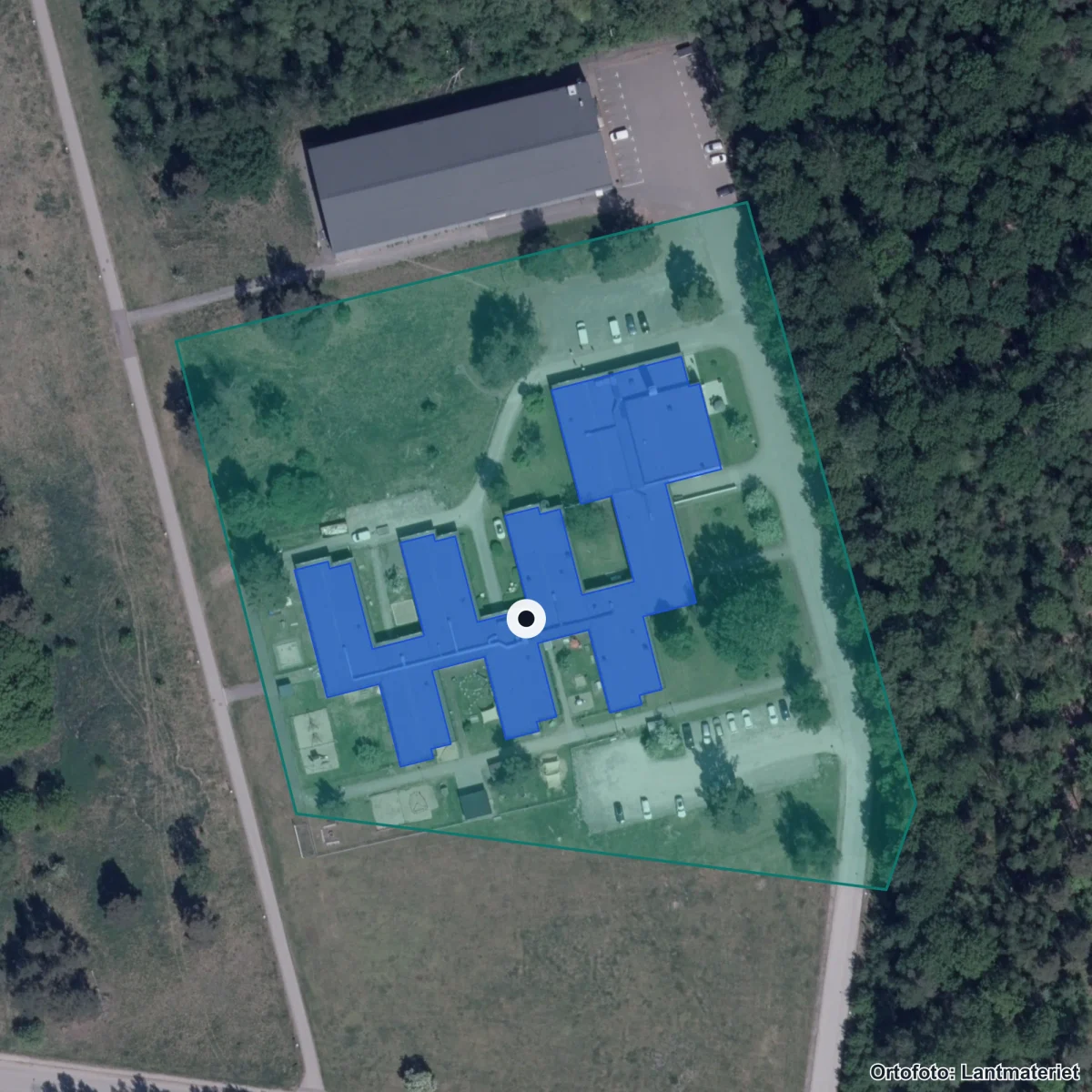 Flygbild över Ljunghaga resursskola, ortofoto från Lantmäteriet