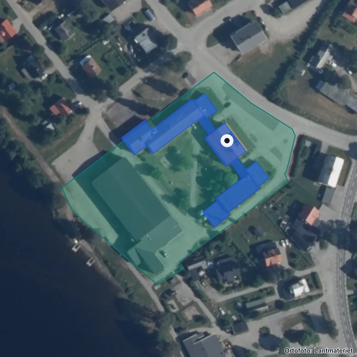 Flygbild över Fjällsjöskolan, ortofoto från Lantmäteriet