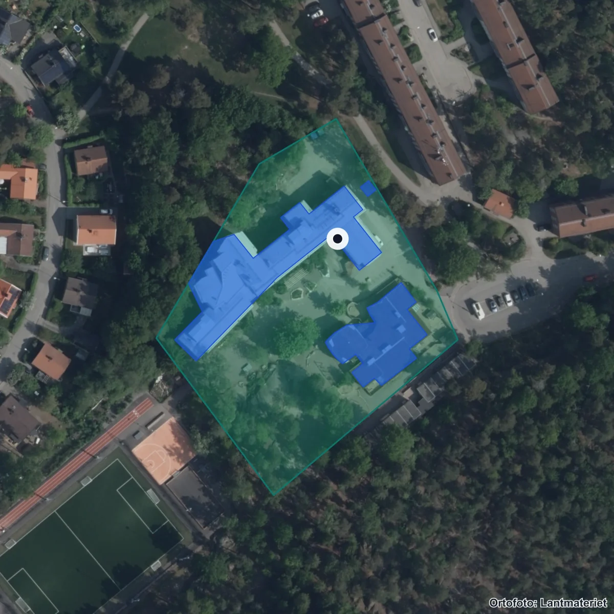 Flygbild över Martinskolan Söders Waldorfskola, ortofoto från Lantmäteriet