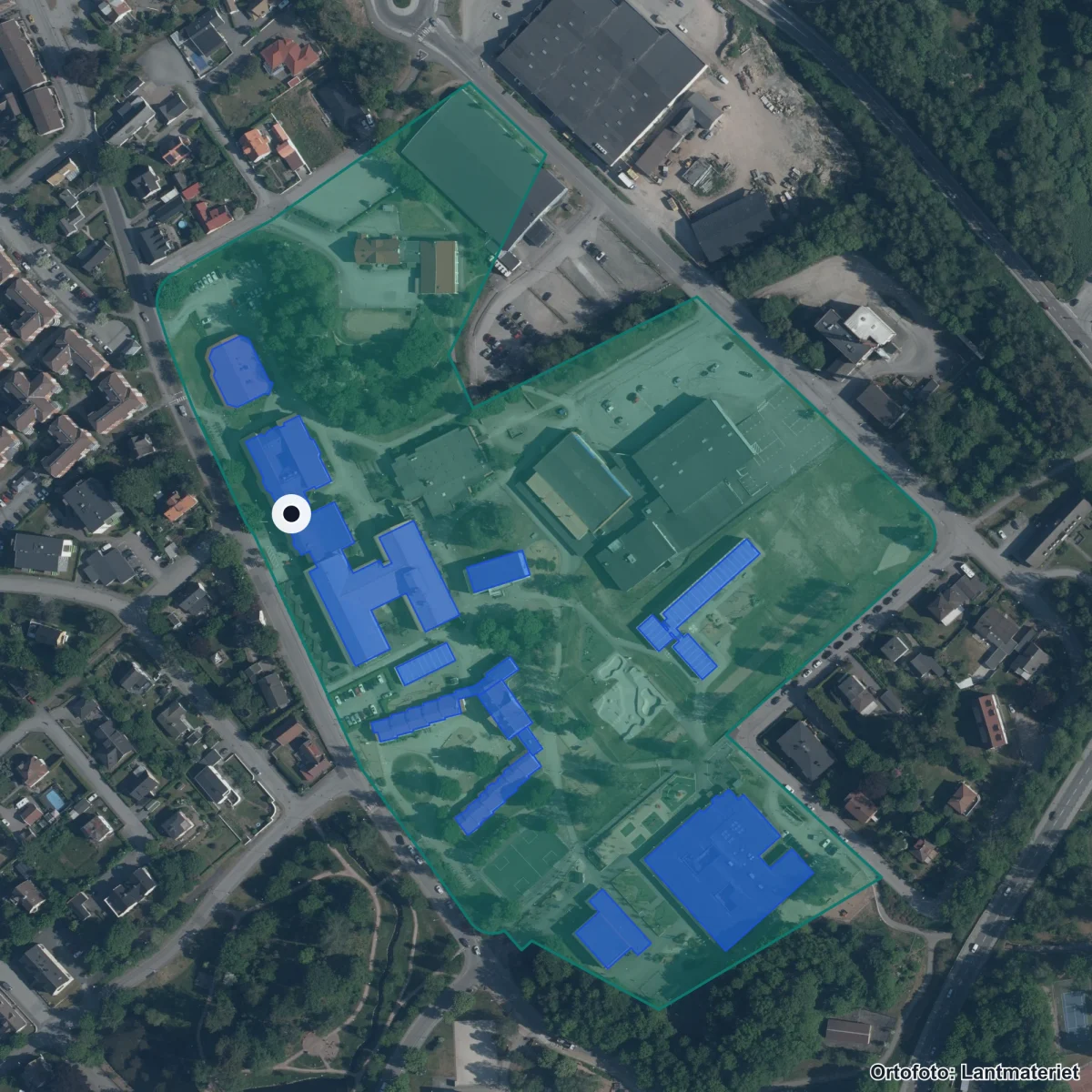 Flygbild över Ringsjöskolan, ortofoto från Lantmäteriet