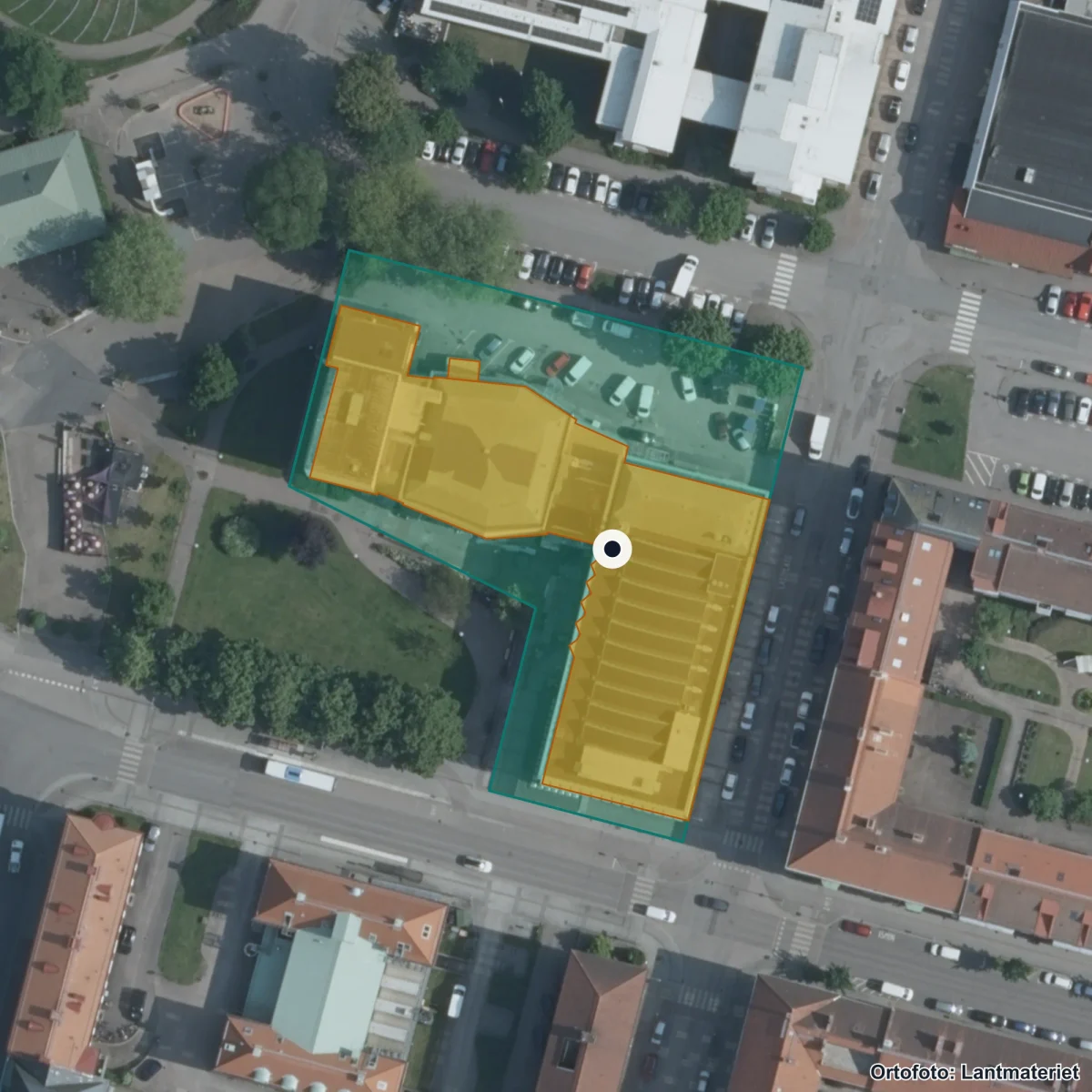 Flygbild över Kärnhuset, modersmålslärare, ortofoto från Lantmäteriet