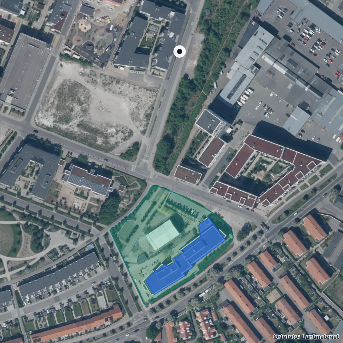 Flygbild över Glasbruksskolan, ortofoto från Lantmäteriet