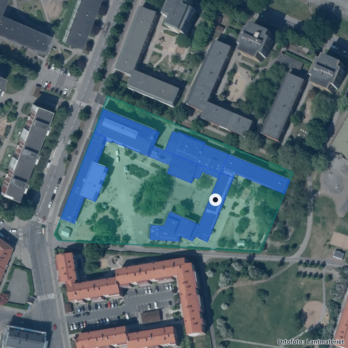 Flygbild över Stenkulaskolan, ortofoto från Lantmäteriet