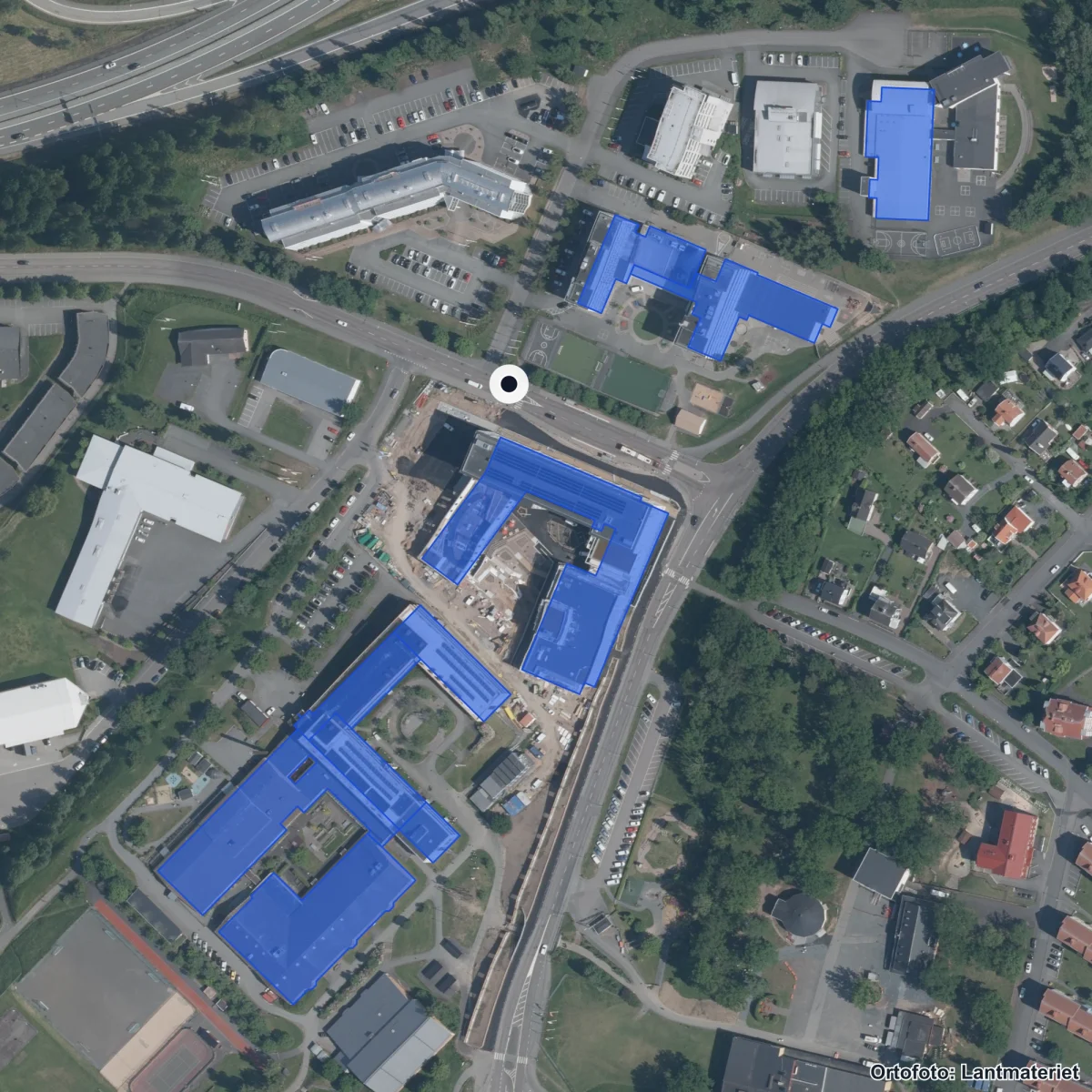 Flygbild över Internationella Engelska Skolan Jönköping, ortofoto från Lantmäteriet