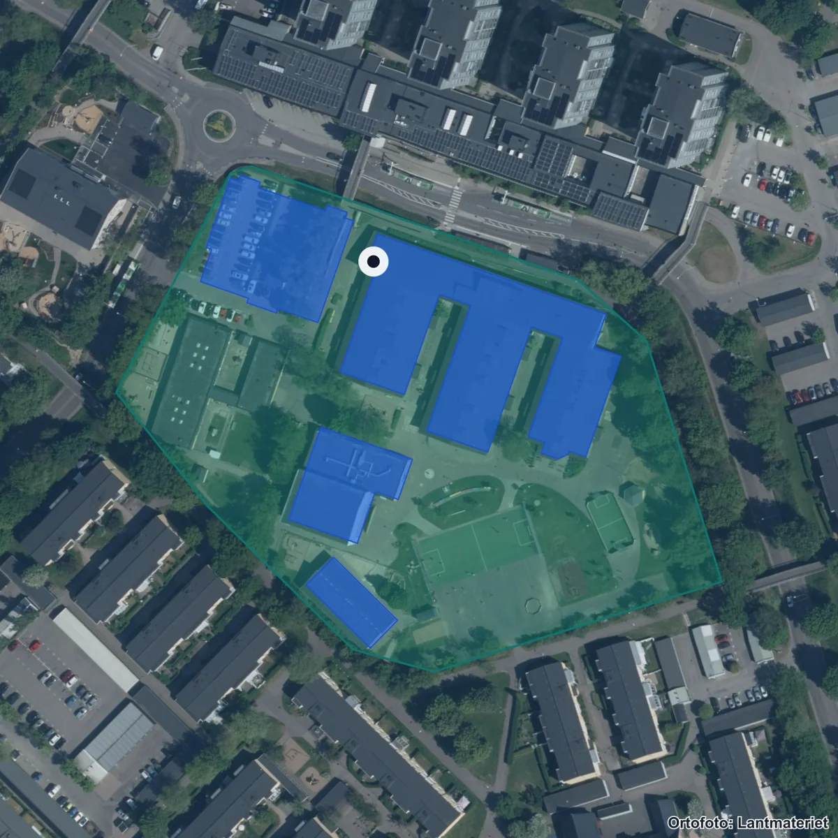 Flygbild över Anneroskolan, ortofoto från Lantmäteriet