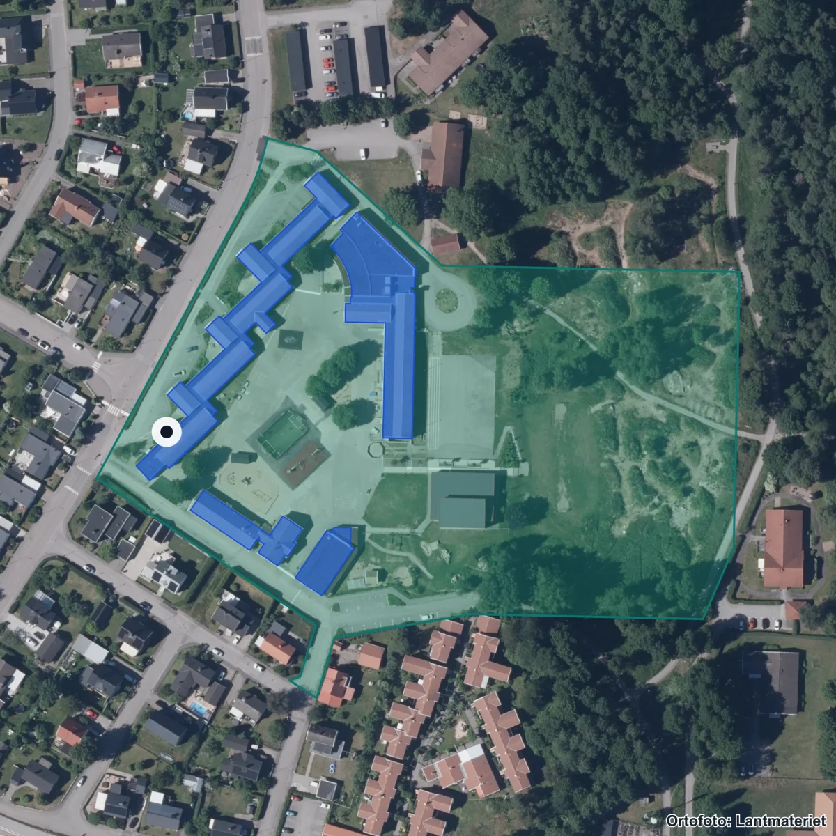 Flygbild över Lillestadskolan, ortofoto från Lantmäteriet