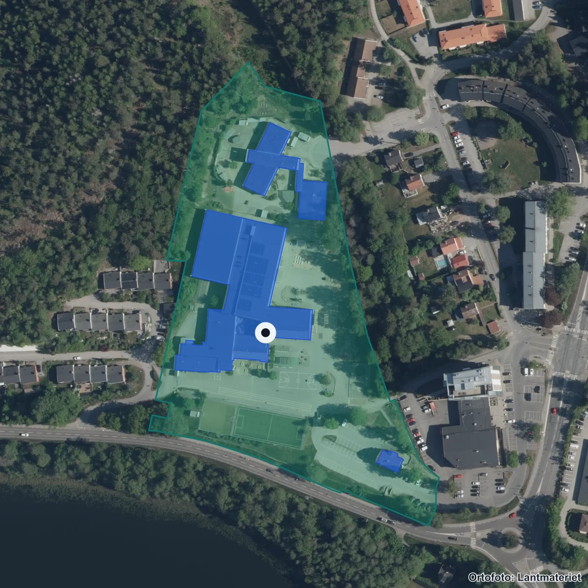 Flygbild över Malmsjö skola, ortofoto från Lantmäteriet