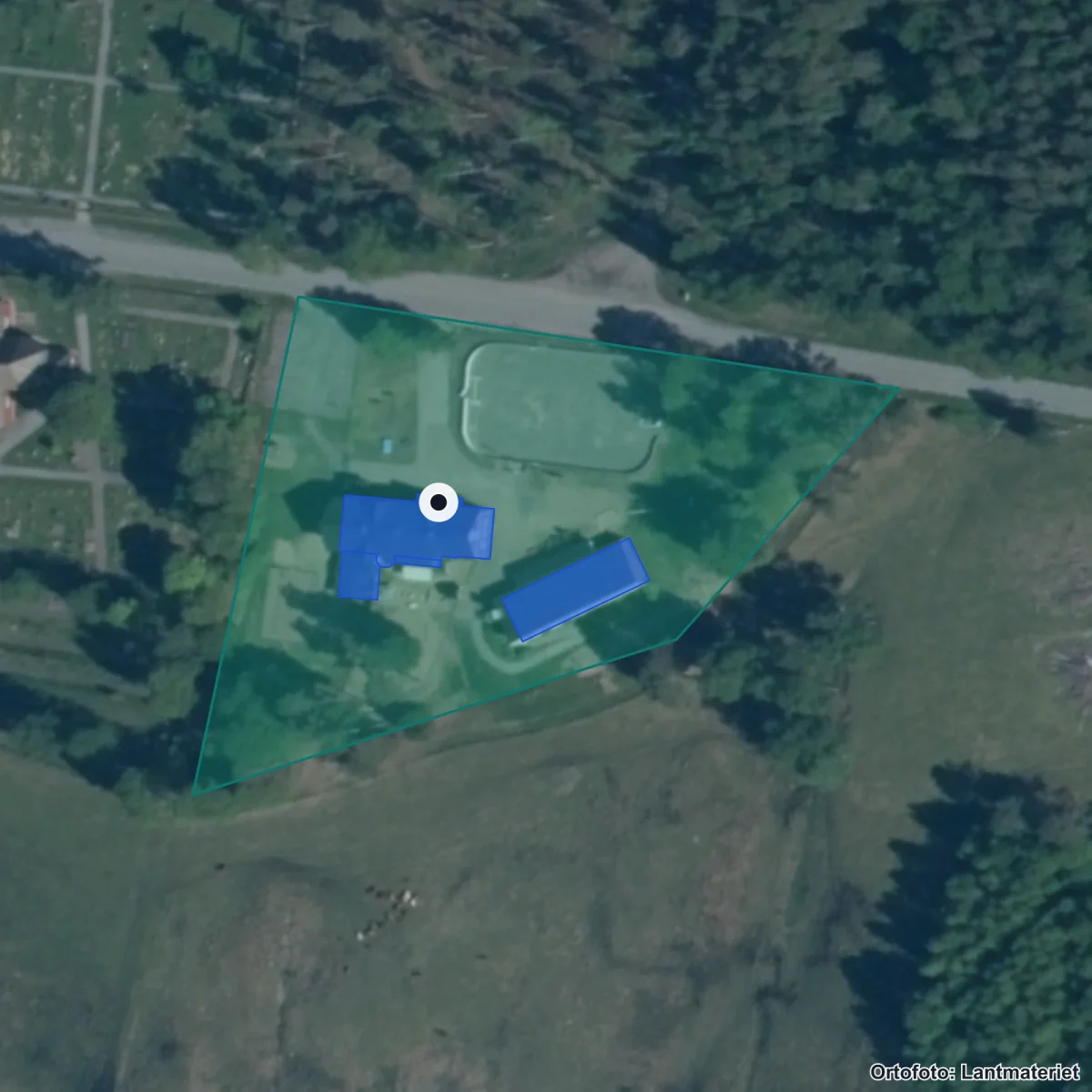 Flygbild över Nordmarks skola, ortofoto från Lantmäteriet