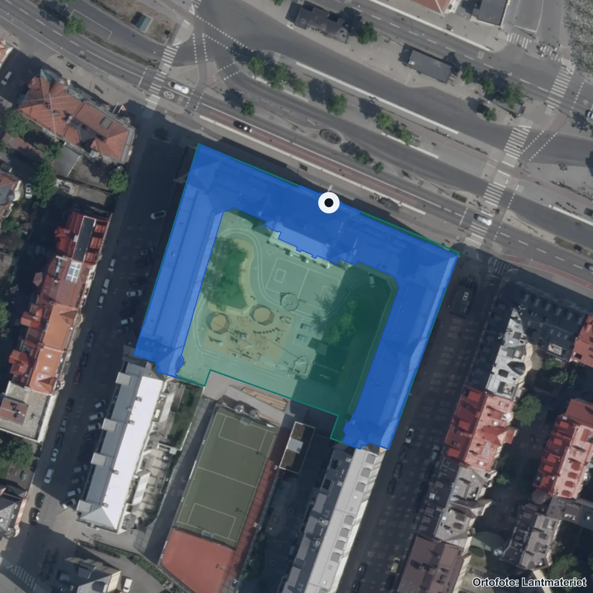 Flygbild över Engelbrektsskolan, ortofoto från Lantmäteriet