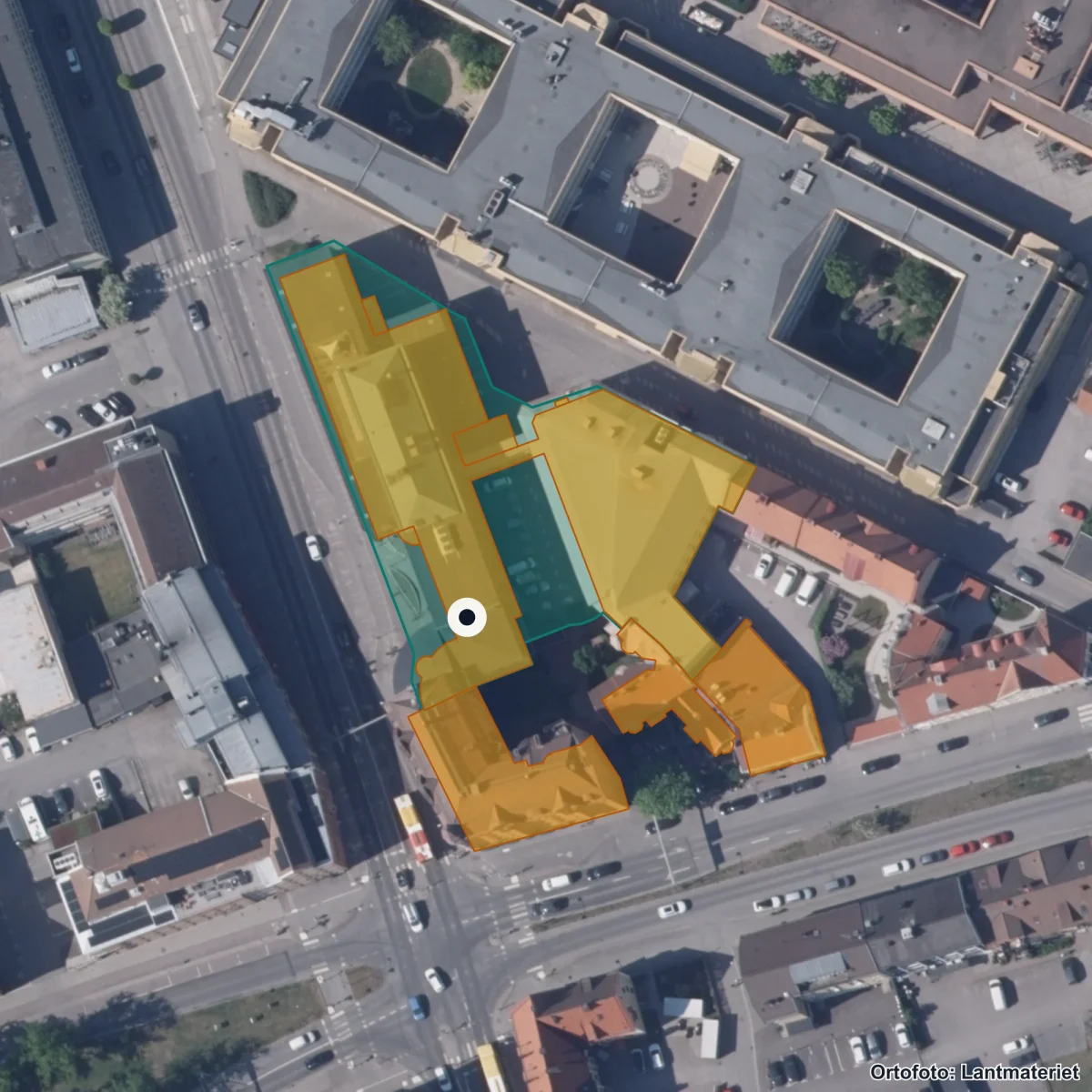 Flygbild över Kalmar Centrumskola, ortofoto från Lantmäteriet