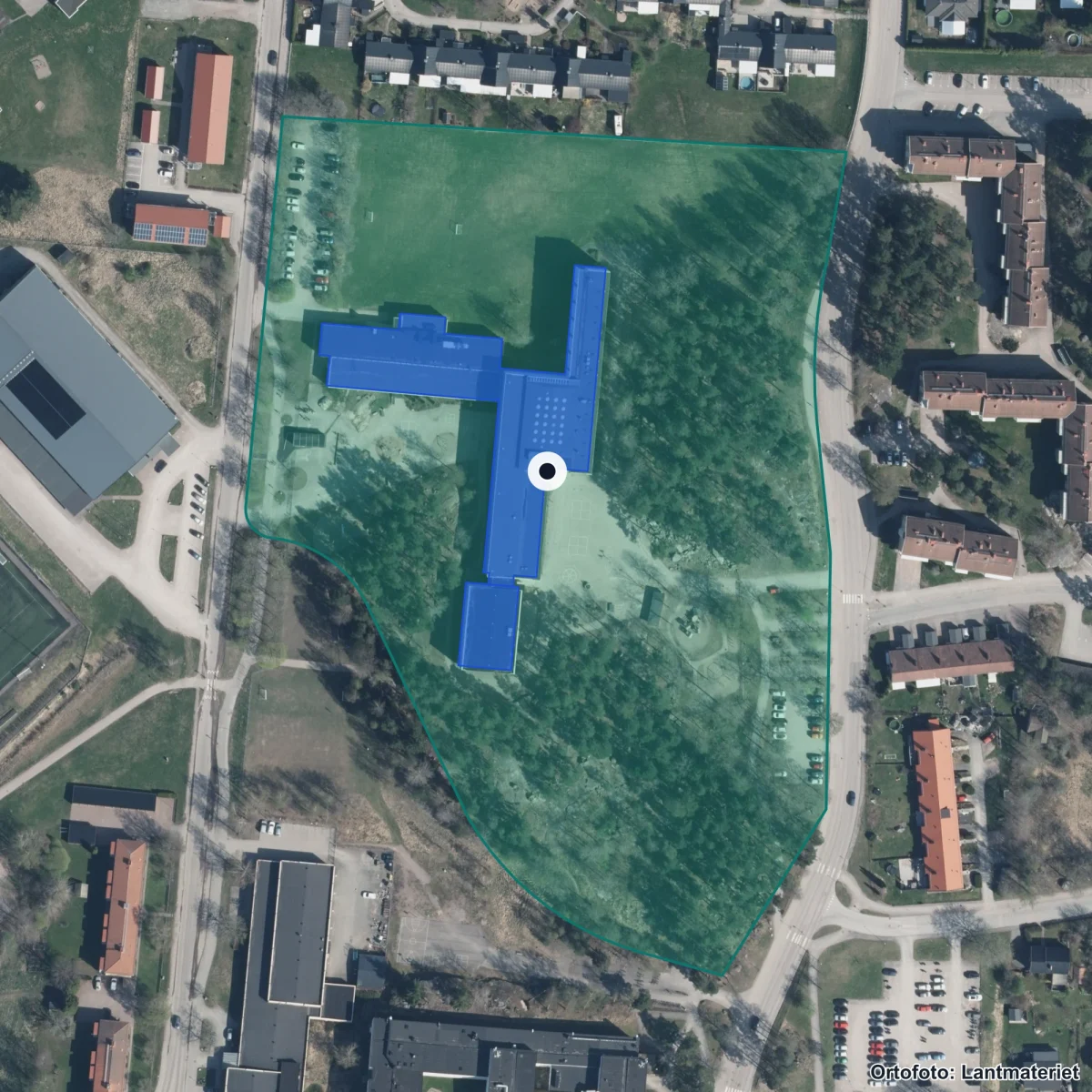 Flygbild över Lindboskolan, ortofoto från Lantmäteriet