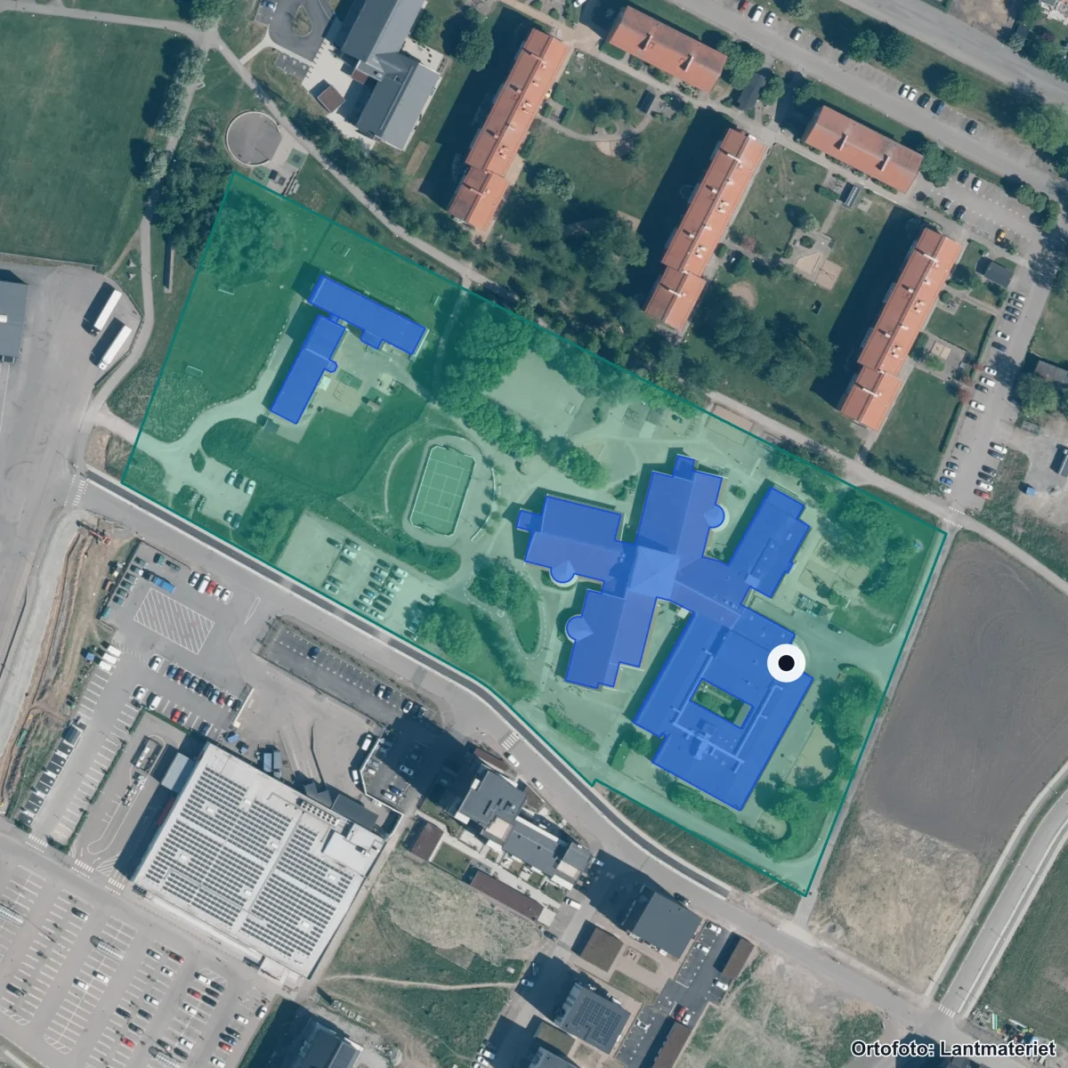 Flygbild över Tornlyckeskolan, ortofoto från Lantmäteriet