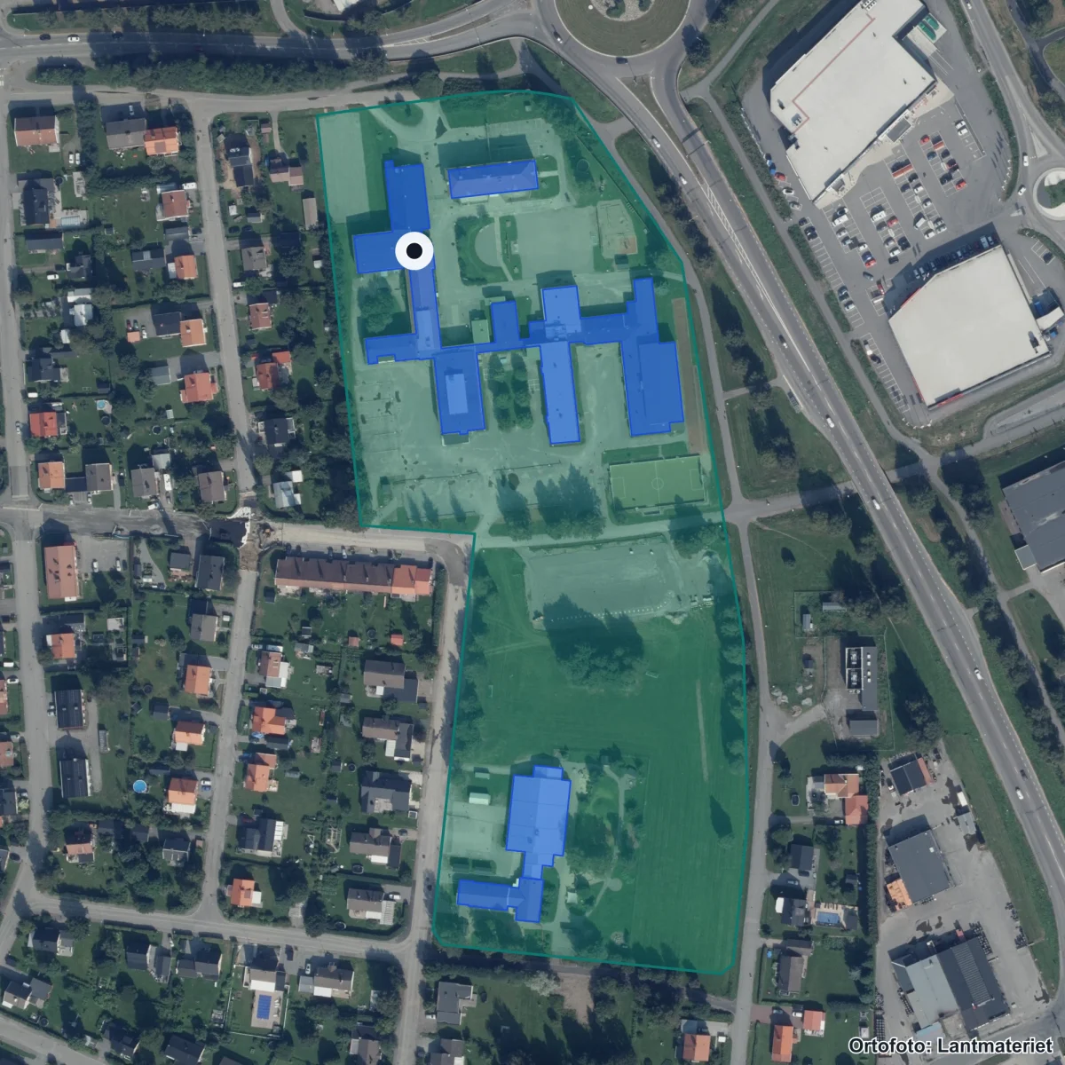 Flygbild över Sörböleskolan, ortofoto från Lantmäteriet